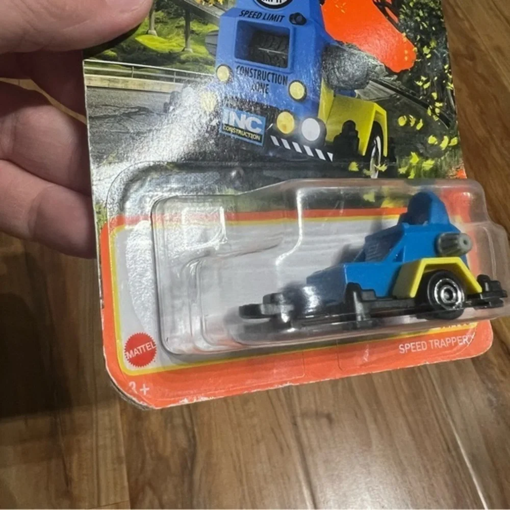 MATCHBOX METAL SPEED TRAPPER CONSTRUCTION ZONE SPEED LIMIT MBX 62/100‎ MODEL CAR